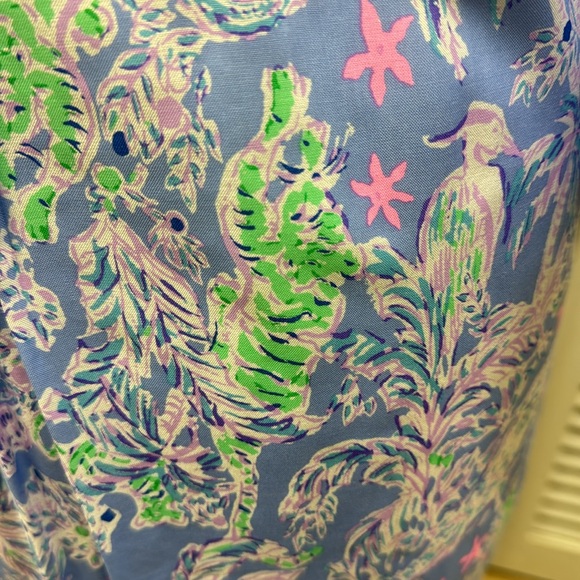 Lilly Pulitzer Dress Size Medium with Tigers Alligators Starfish Birds Palm - Picture 4 of 4
